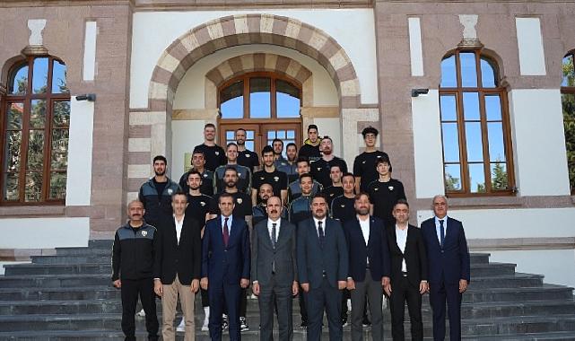 Başkan Altay: Konya Büyükşehir Belediyespor Basketbol Takımı Bundan Sonra da Yanınızda Olmaya Devam Edeceğiz