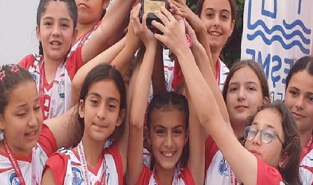 Bu yıl 17.si düzenlenen Yarımada Spor Oyunlarına katılan Efes Selçuklu sporcular, çeşitli derecelerde ödül alarak madalya ve kupalarla ilçeye döndüler.