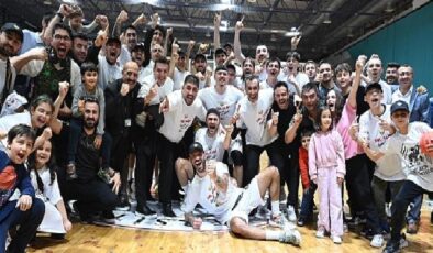 Konya Büyükşehir Belediyespor Türkiye Basketbol Ligi’ne Yükseldi