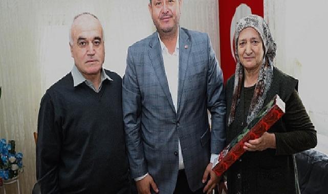 Menderes Belediye Başkanı İlkay Çiçek Anneler Günü’nde şehit anneleri ile huzurevinde yaşayan anneleri unutmadı