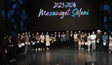 Zeytinburnu Kültür Sanat 15. Dönem Kursiyerlerini Mezun Etti