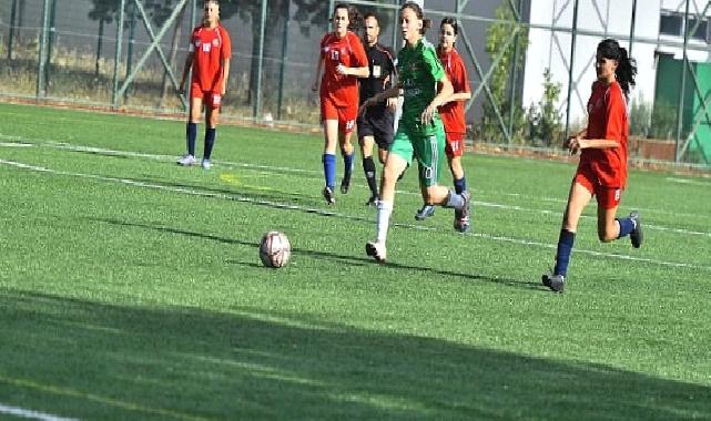 U13-U15 Kız Futbol Ligi’nde ilk düdük çaldı